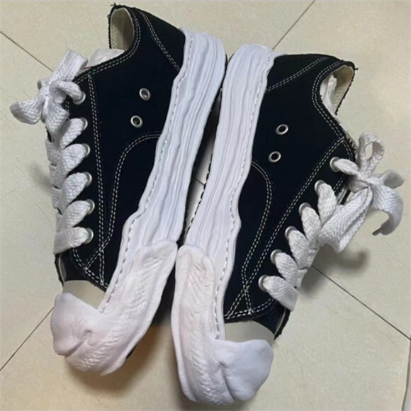 Maison Mihara Yasuhiro sneakers